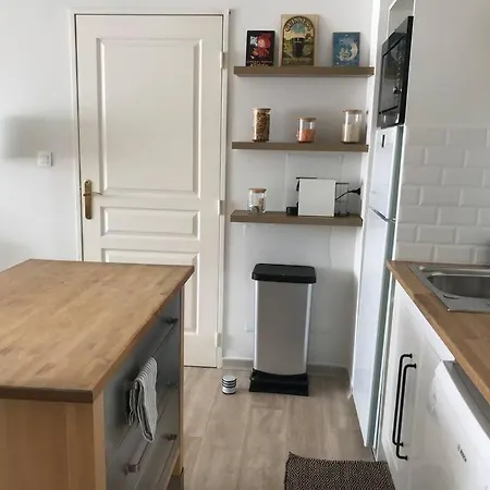 Apartment Ensoleille-terrasse - Parking Gratuit - Isle Sur La Sorgue