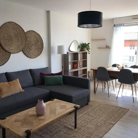 Ensoleille-terrasse - Parking Gratuit - Isle Sur La Sorgue Apartment *