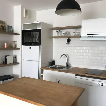 Ensoleille-terrasse - Parking Gratuit - Isle Sur La Sorgue Apartment L'Isle-sur-la-Sorgue